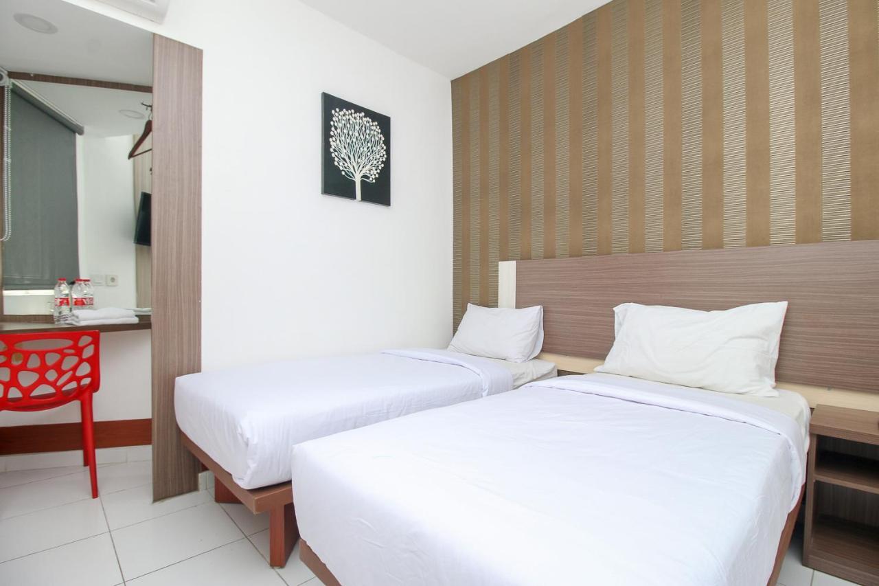Smarthomm Inn Bandara Parungkuda Экстерьер фото